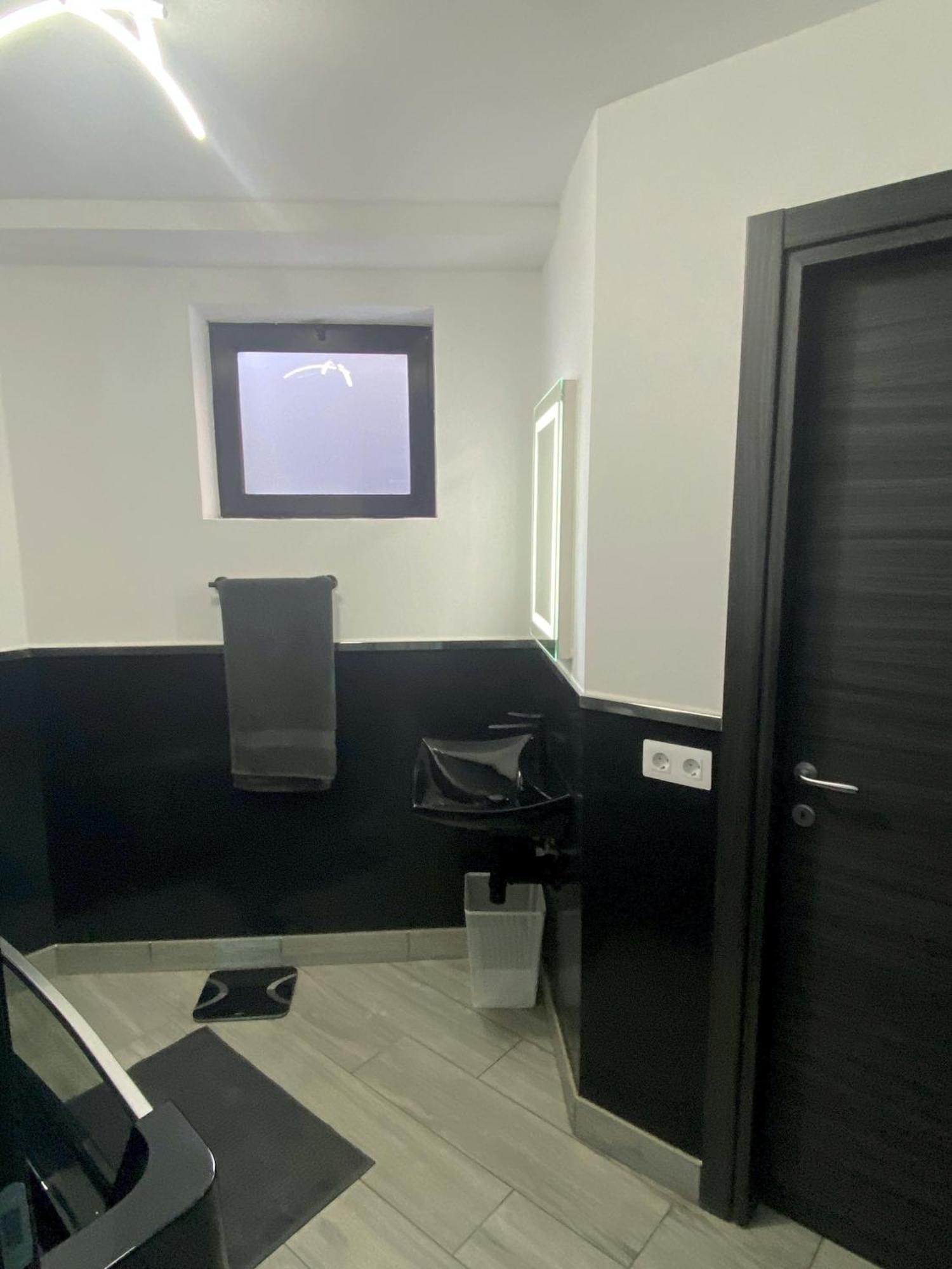 Villa Poseidon Corralejo With Private Heated Pool, Sauna And Stunning Volcano Views By Amazzzing Travel المظهر الخارجي الصورة
