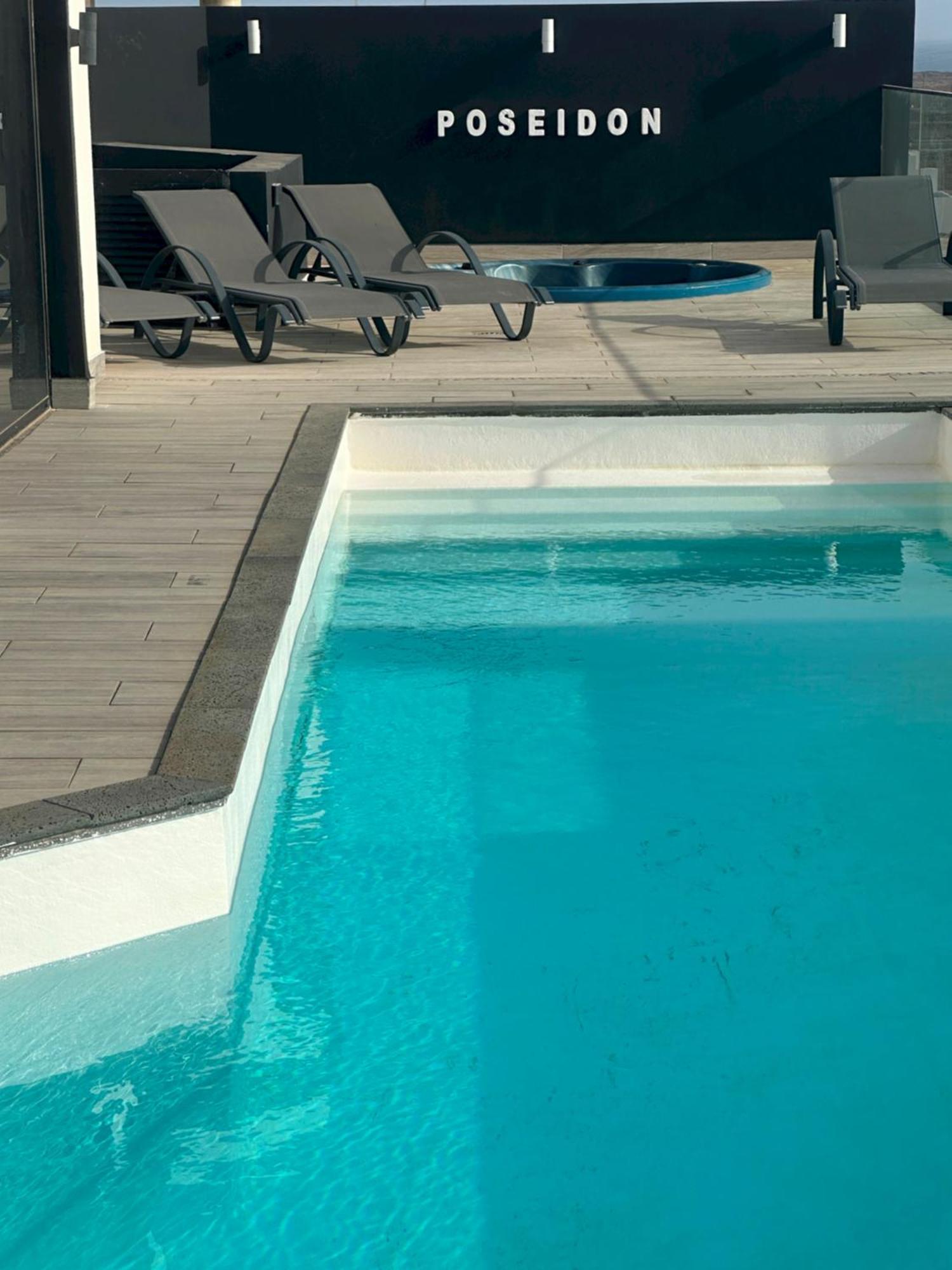 Villa Poseidon Corralejo With Private Heated Pool, Sauna And Stunning Volcano Views By Amazzzing Travel المظهر الخارجي الصورة