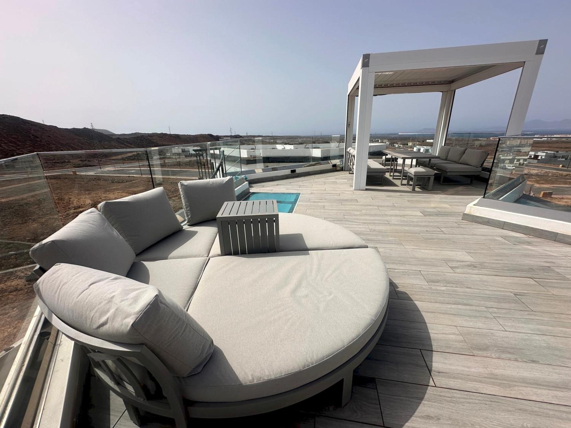 Villa Poseidon Corralejo With Private Heated Pool, Sauna And Stunning Volcano Views By Amazzzing Travel المظهر الخارجي الصورة